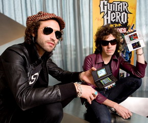 Toda la música con Guitar Hero On Tour Decades